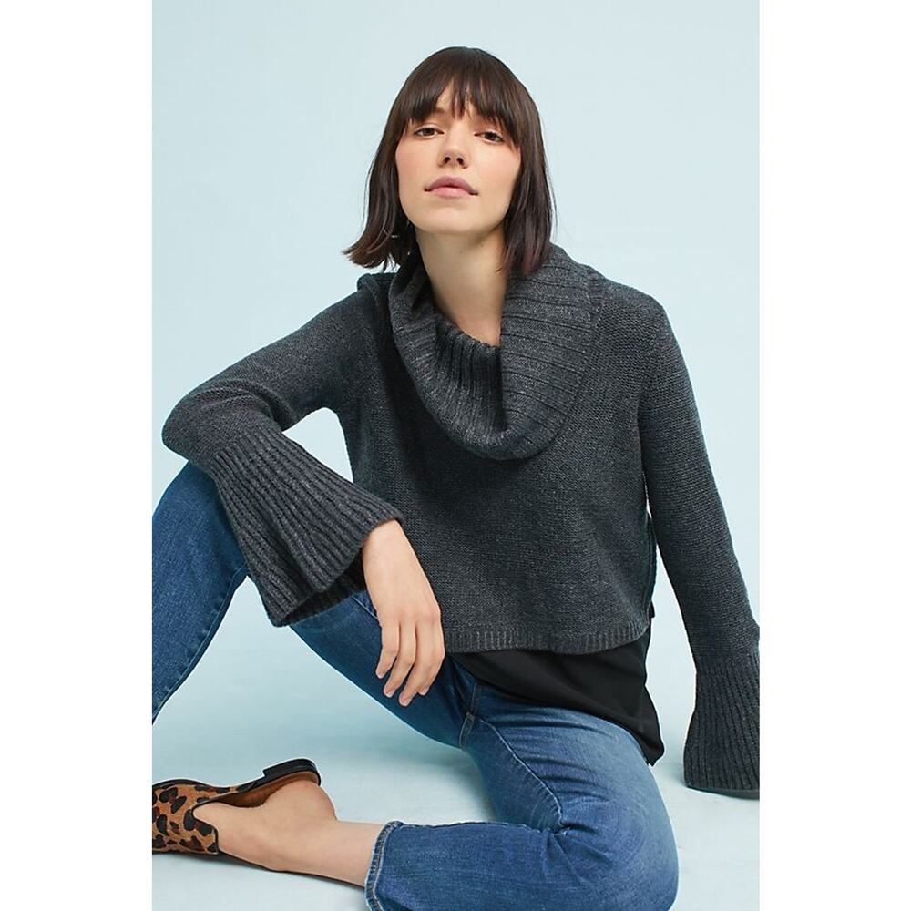 New Anthropologie Grey Taylor Bell Sleeve Pullover Sweater by Moth Size Small